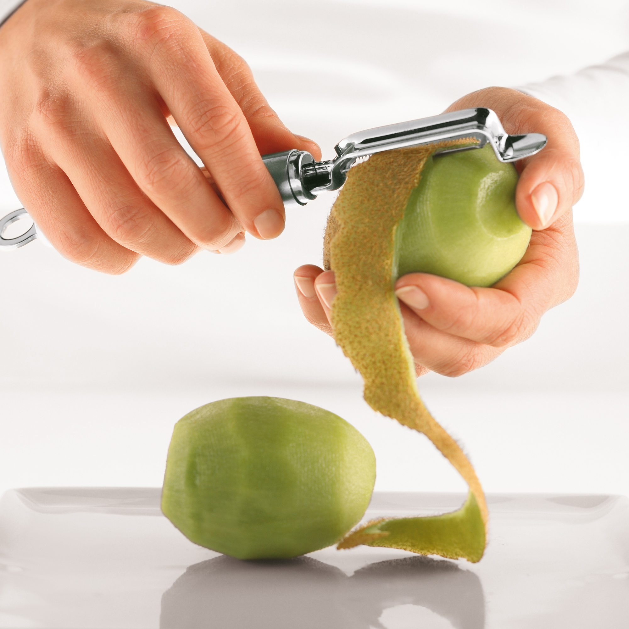 Right Products Creative Kiwi Cutter Vegetable Slicer Fruit Peeler