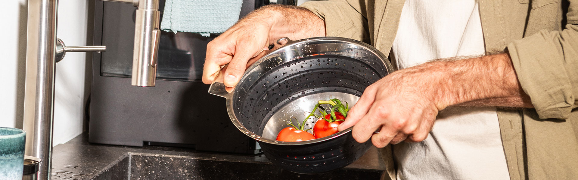 Bowls + colander